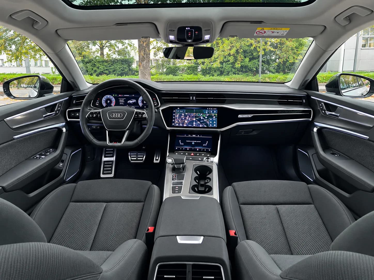 Audi A7 Sportback cabin, dashboard and steering wheel