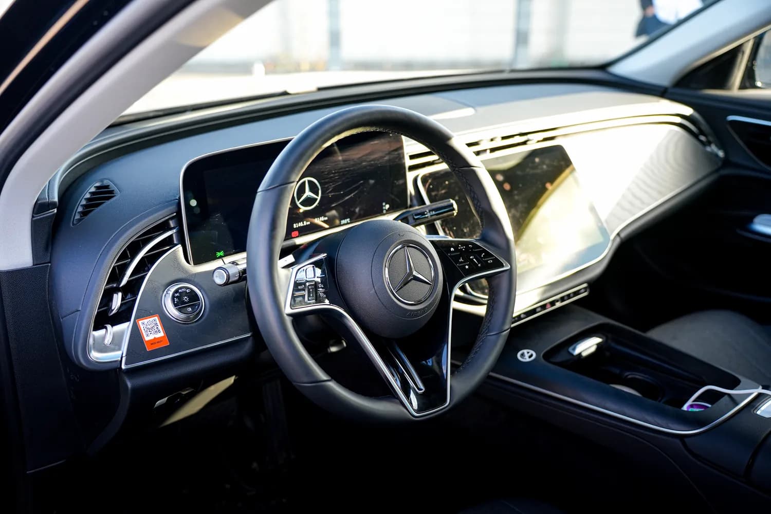 Mercedes-Benz E-Class, dashboard detail