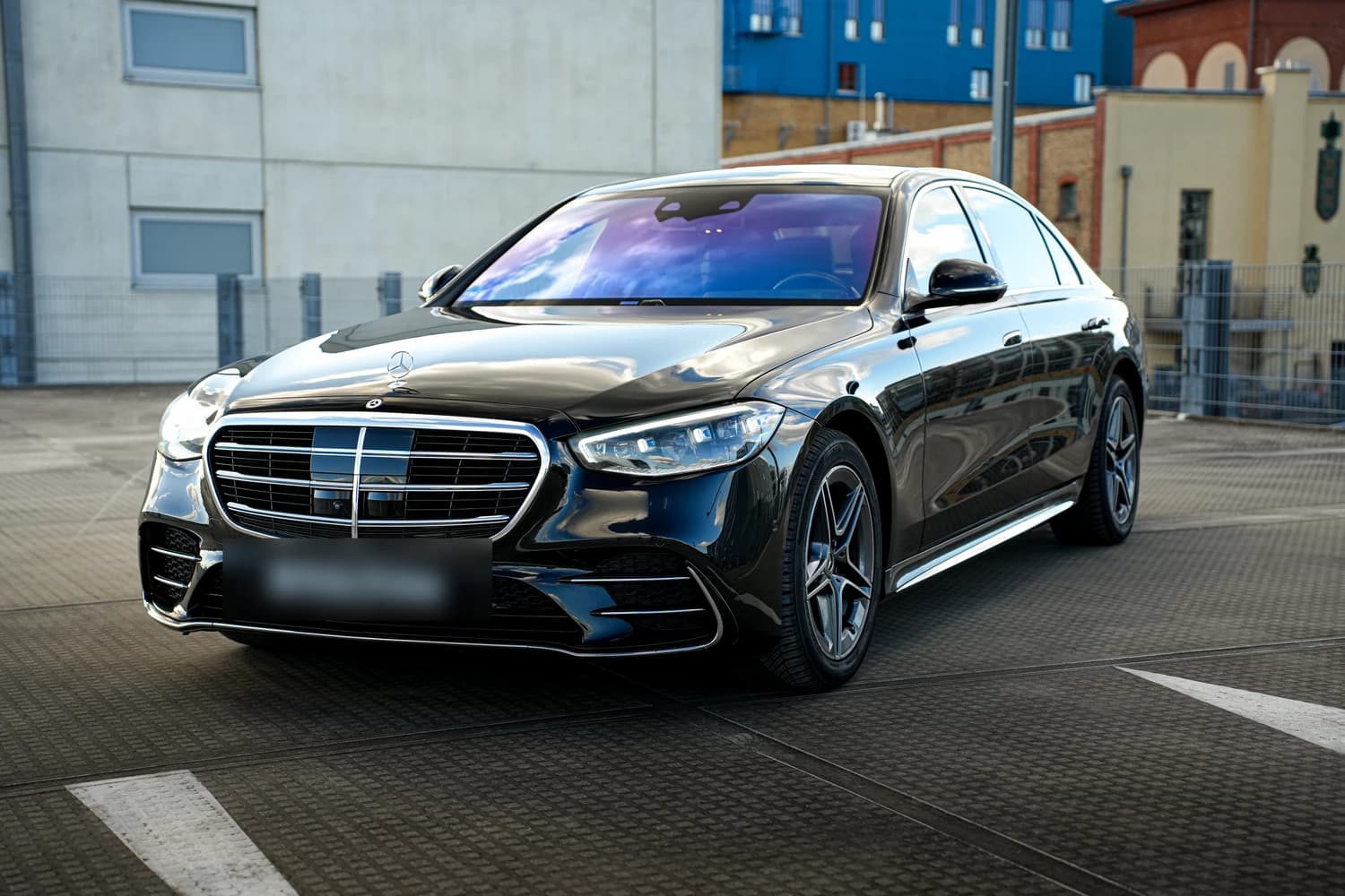 Mercedes-Benz S-Class, front three-quarter view