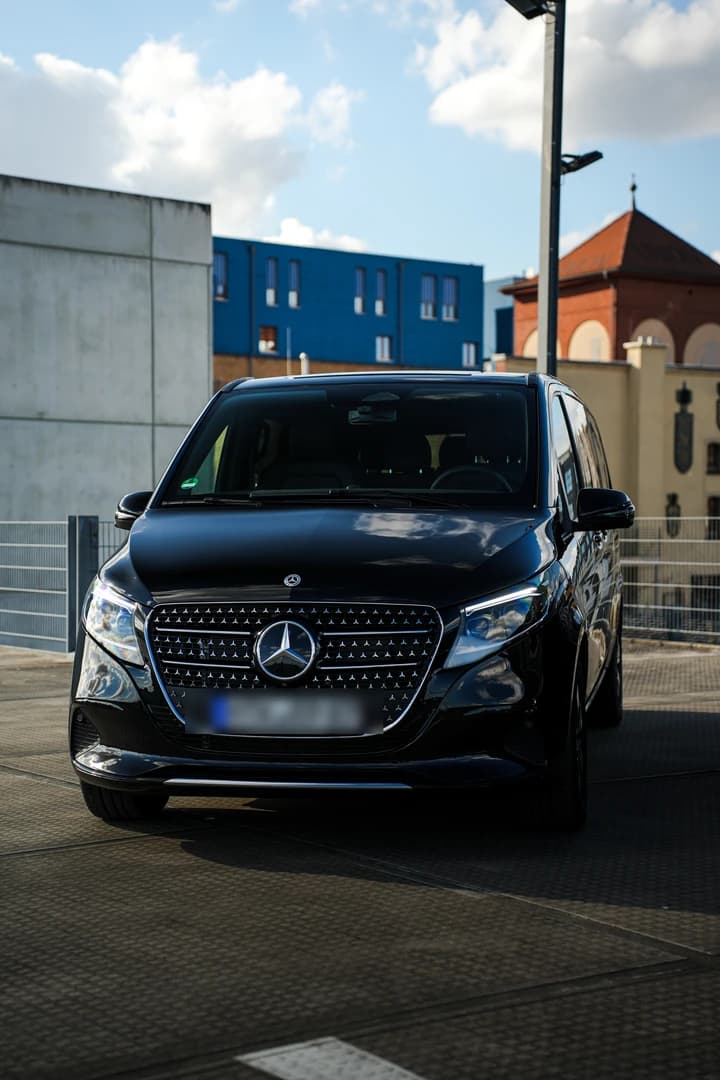 Mercedes-Benz V-Class van, front three-quarter view